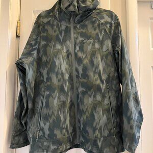 NWOT Eddie Bauer camo jacket with hood (XXL)